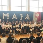 apel majowy występ uczniów 