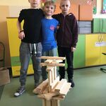 Julek_Olek i Adaś dumni ze swojej konstrukcji