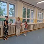Amelka z 1c po odbiorze dyplomu