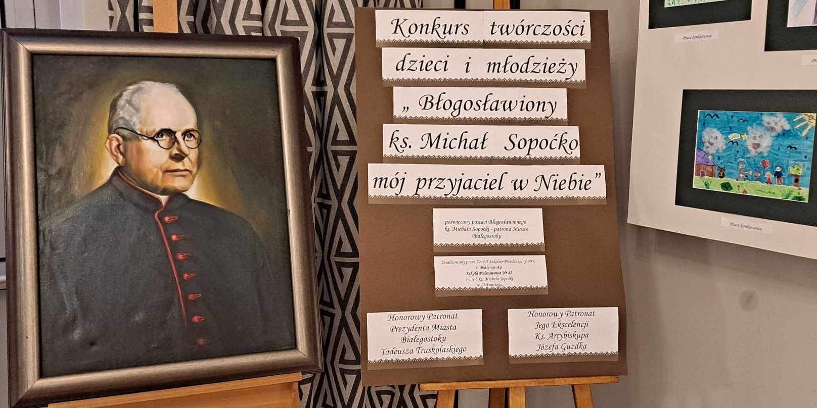 Obraz przedstawiający księdza Michała Sopoćkę.