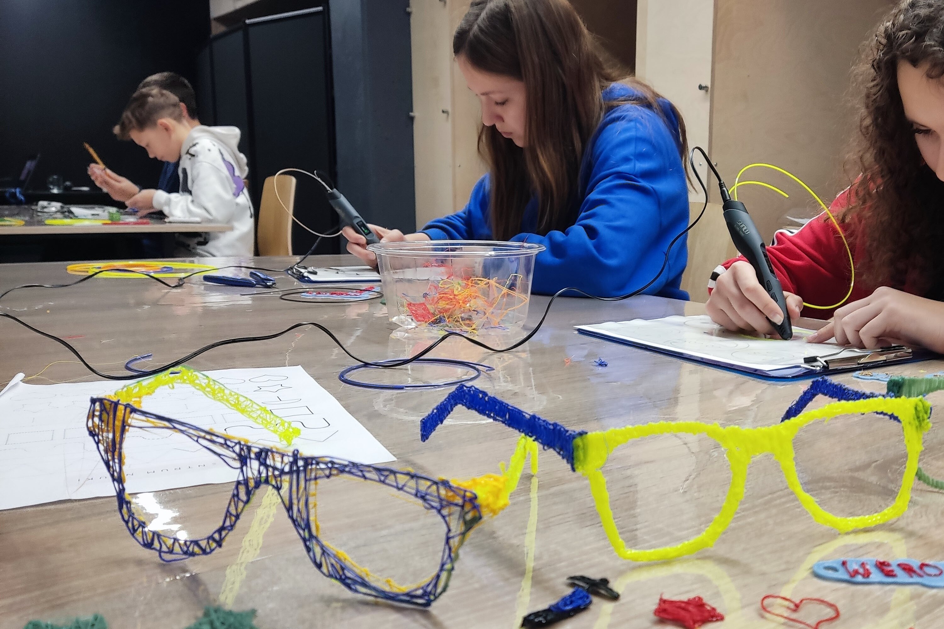 Klasa 6b na warsztatach druku 3D