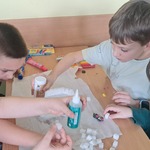 Klasa 2c podczas wykonywania pracy