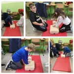Uczniowie pracują z fantomami
