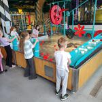 Uczniowie zwiedzają Epi-Centrum