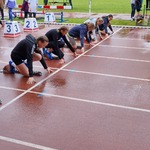 Dziewczęta szykują się do startu