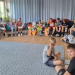 uczniowie uczestniczą w warsztatach