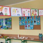 portrety Rodziców namalowane przez dzieci