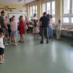 rodzice rozmawiają ze sobą