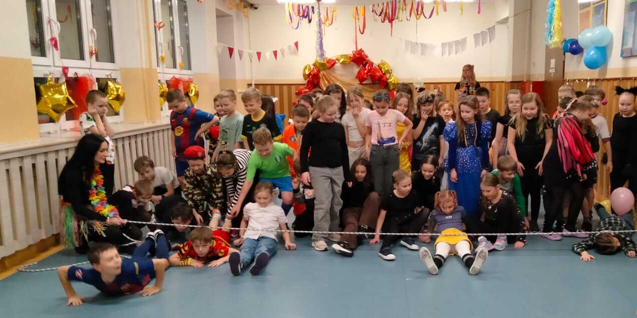 Bal karnawałowy klas 2 i 3