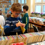 Noworoczna loteria fantowa w bibliotece-szklolnej.jpg