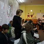 Integracyjne spotkanie uczniów 8c z seniorami