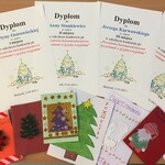 zdjęcie prac konkursowych oraz dyplomów dla uczniów