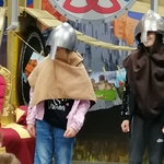 dzieci na zajęciach w muzeum