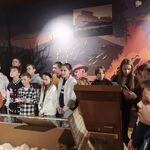 uczniowie biorą udział w zajęciach w Muzuem Wojska (1).jpg